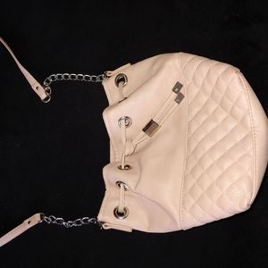 Cross body pouch bag
